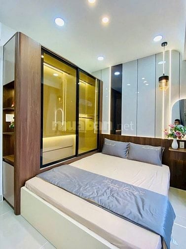 Bán nhà đẹp TRẦN PHÚ, Phường 4 Quận 5 – 1 trệt 2 lầu, 5PN, DT 88,2m2