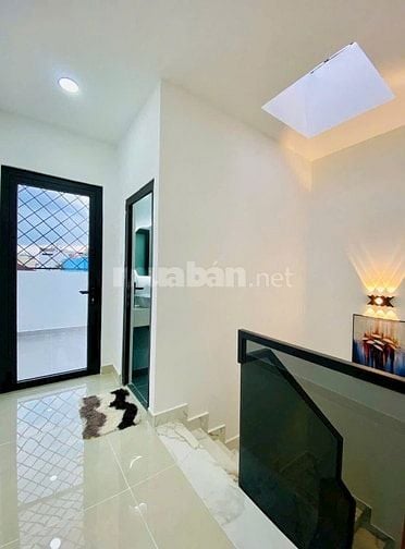 Bán nhà đẹp TRẦN PHÚ, Phường 4 Quận 5 – 1 trệt 2 lầu, 5PN, DT 88,2m2