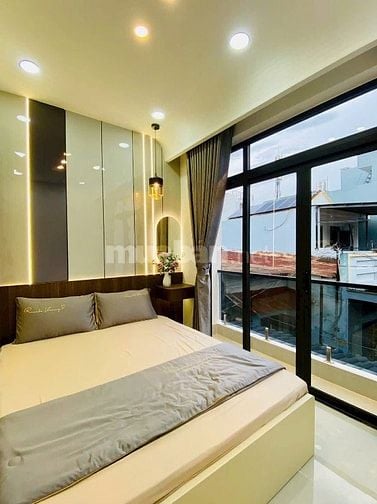 Bán nhà đẹp TRẦN PHÚ, Phường 4 Quận 5 – 1 trệt 2 lầu, 5PN, DT 88,2m2