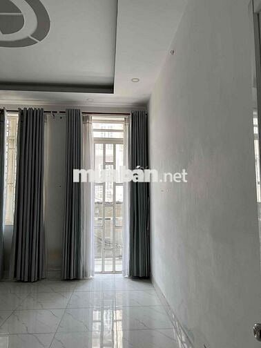 Nhà đẹp 4x11, 2 phòng ngủ 2 wc, hẻm VIP 201 Nguyễn Xí