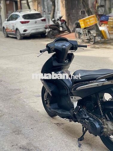 Honda Air Blade xe chính chủ muốn bán