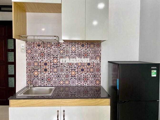 Căn hộ ban công thoáng mát tại Hồ Văn Huê gần CV Gia Định Phú Nhuận