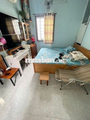 Bán Nhà 2 Mặt Tiền - 32m2 sàn - 64m2 sử  dụng - hơn 3 tỷ xíu thôi.