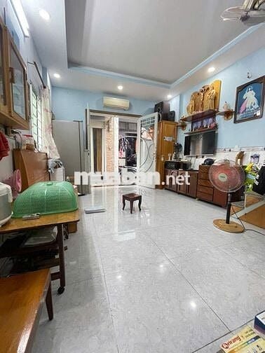 Bán Nhà 2 Mặt Tiền - 32m2 sàn - 64m2 sử  dụng - hơn 3 tỷ xíu thôi.