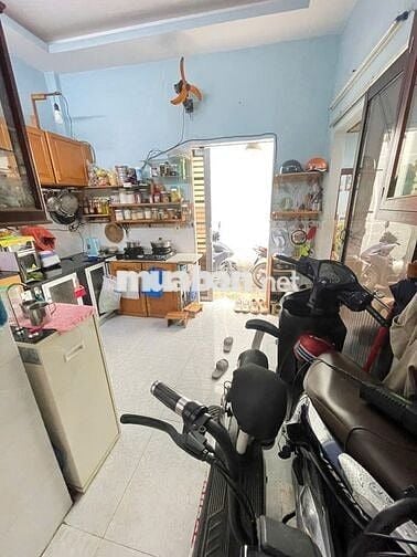 Bán Nhà 2 Mặt Tiền - 32m2 sàn - 64m2 sử  dụng - hơn 3 tỷ xíu thôi.