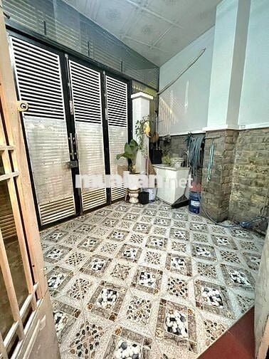 Bán nhà đường Kinh Dương Vương quận Bình Tân, 80m2, 2 tầng, 8.x tỷ