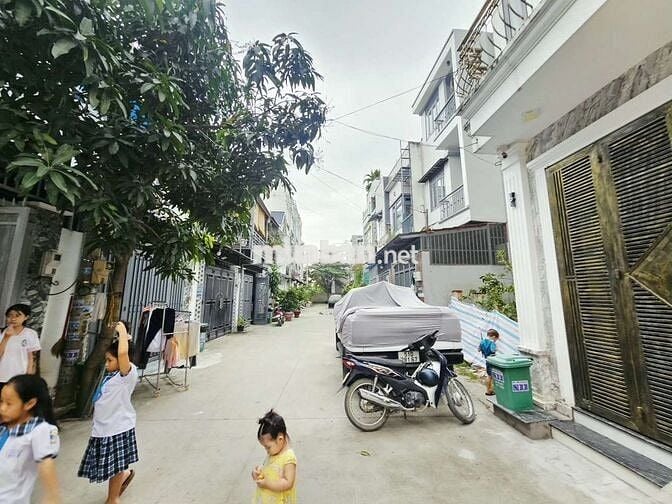 Nhà 1 lầu hẻm xe hơi giá chỉ 3 tỷ 780tr