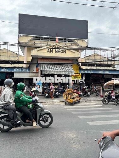 Nhà mới 3 tầng, ngay chợ An Nhơn, gò vấp