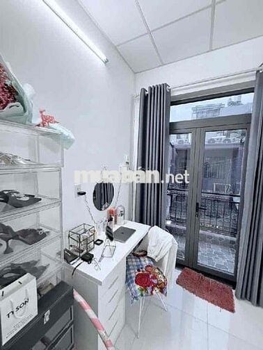 Siêu phẩm lô gốc 2 Tầng Btct, h4m, Tân Hương, Dtsd 70m2, Nhinh 3 Tỷ