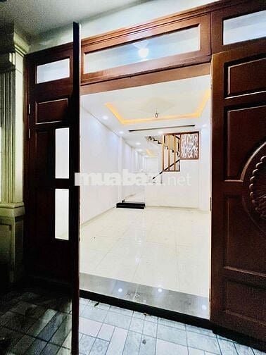 Nhà Sạch Sẻ DT 120m2 1Trệt 1Lầu 2Pn 3Wc Hẻm Xe Tải An Ninh Yên Tỉnh