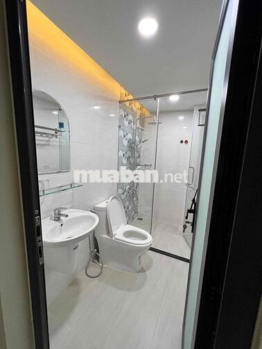 Nhà Sạch Sẻ DT 120m2 1Trệt 1Lầu 2Pn 3Wc Hẻm Xe Tải An Ninh Yên Tỉnh