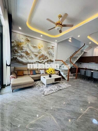 Nhà mới xây kiên cố - Biệt thự P2 TP.Bảo Lộc đầy đủ giấy phép xây dựng