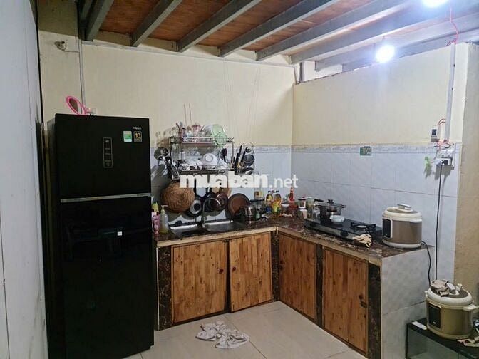 Cho thuê nhà nguyên căn giá 4tr