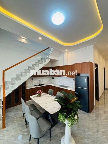 Nhà mới xây kiên cố - Biệt thự P2 TP.Bảo Lộc đầy đủ giấy phép xây dựng