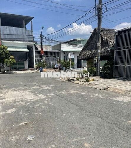 Bán đất 131m2 giá 1 tỷ Đ.Nguyễn Thị Lắng - Tân Phú Trung, SHR