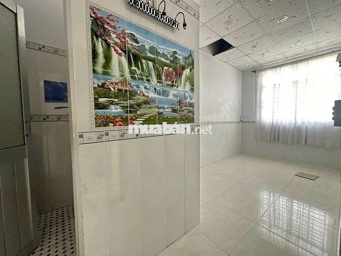 Căn nhà mặt tiền đường Bàu Tre SHR 123m2 chủ gửi bán gấp 760 triệu