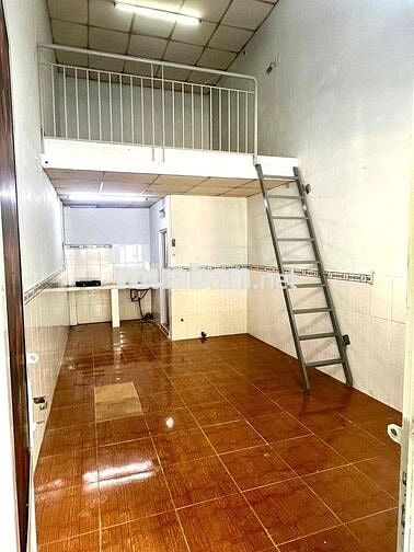 cho thuê nhà mặt tiền đường khu dân cư Phong Phú (gần bến xe Q8)