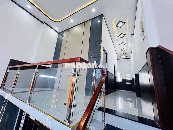 Bán nhà Gác Lững gần chợ Thạnh Phú, gần Trường học cấp 1 2 3