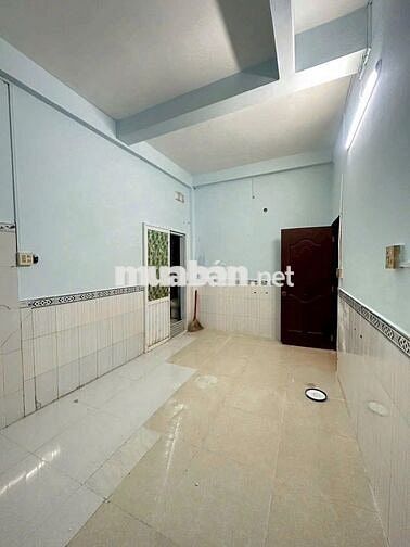 Căn nhà mặt tiền đường Bàu Tre SHR 123m2 chủ gửi bán gấp 760 triệu