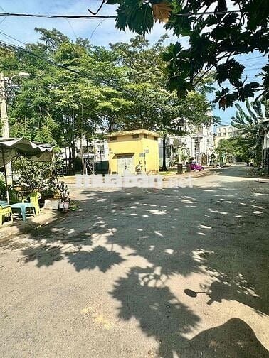 cho thuê nhà mặt tiền đường khu dân cư Phong Phú (gần bến xe Q8)