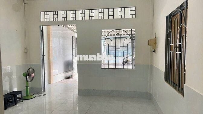 Bán gấp căn nhà cấp 4 gần bệnh viện đa khoa Xuyên Á 157m2 SHR giá 1 tỉ