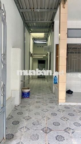 Bán gấp căn nhà cấp 4 gần bệnh viện đa khoa Xuyên Á 157m2 SHR giá 1 tỉ