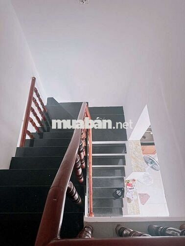 BÁN NHÀ CHO BẠN TRẺ LẬP NGHIỆP