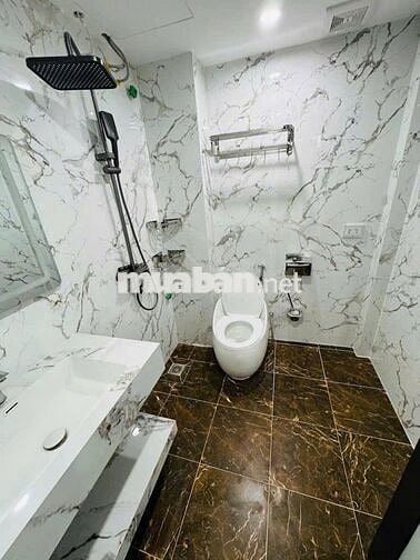 Bán Nhà Thạch Bàn, Long Biên, DT 39m2, Giá 6.4 tỷ có thương lượng