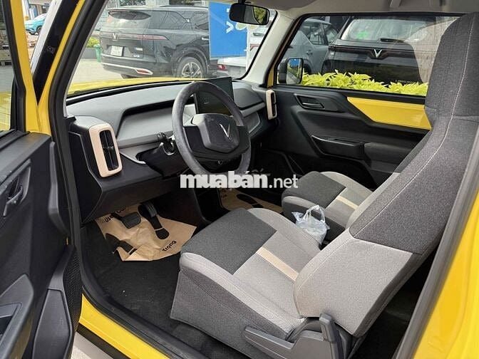 VinFast VF 3 màu Vàng