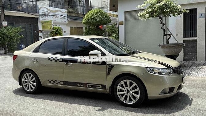 Kia Forte 2011 SX 1.6 AT - 125000 km