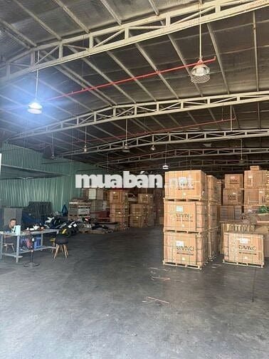 Cho thuê 2 kho, DT:  840m² và 900m², MT QL1A , Bình Tân , PCCC tự động
