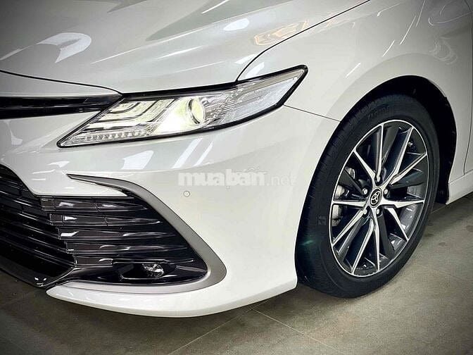 🚘 Toyota Camry 2.0Q 2022 - 1 chủ từ đầu - Siêu Đẹp
