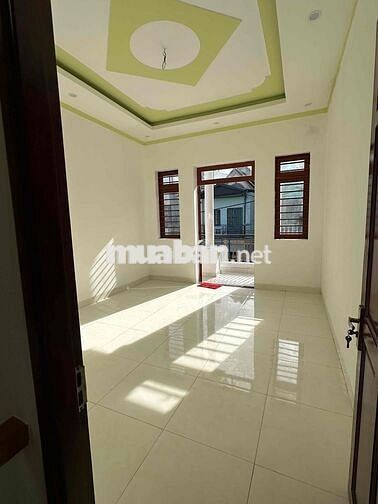 cho thuê nhà 1 trệt 1 lầu p.Bửu Hoà sân ô tô