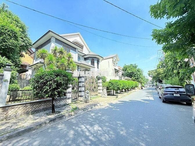 Nhà Bán cấp 4 khu biệt thự số 4 đường B khu dân cư ADC 155mw