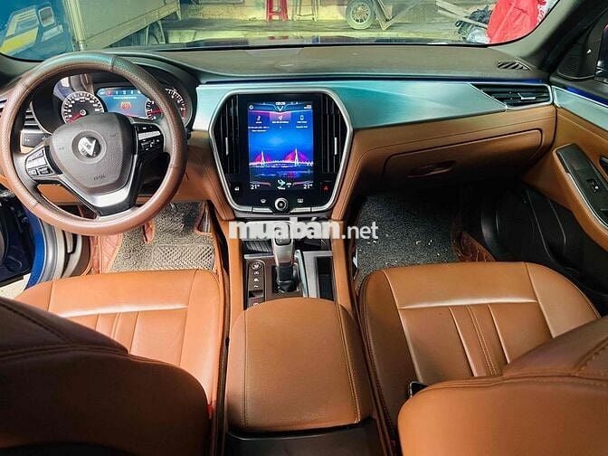 VinFast Lux A2.0 2019 Premium 2.0 AT - 75000 km