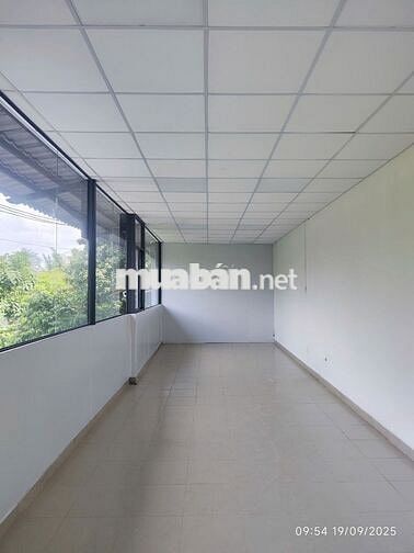 Cho thuê phòng tại tầng 1, căn góc số 152 đường số 39, quận 7