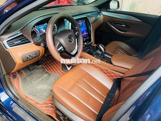 VinFast Lux A2.0 2019 Premium 2.0 AT - 75000 km