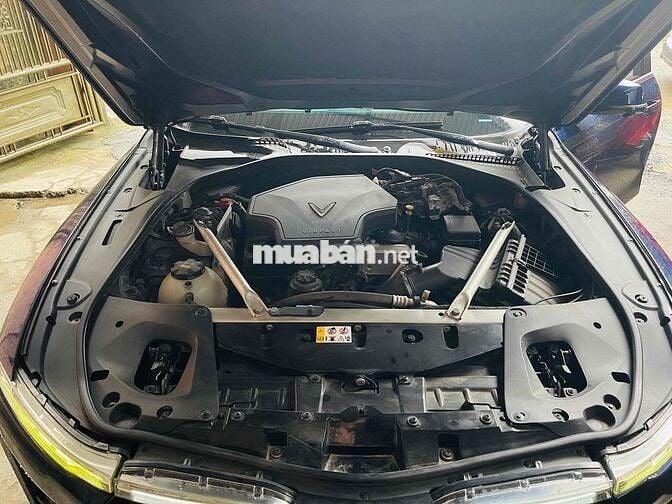 VinFast Lux A2.0 2019 Premium 2.0 AT - 75000 km