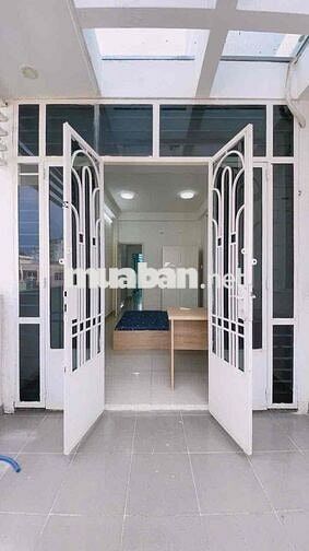 Cho thuê phòng BANCOL ngay Nguyễn Trãi Q1 gần hẻm 212B,  BẾN THÀNH