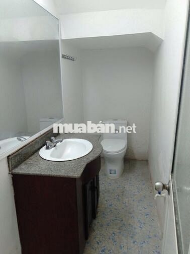 Cho thuê nhà nguyên căn 01 trệt 02 lầu tại Cần Thơ