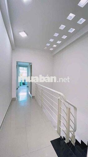 Cho thuê phòng BANCOL ngay Nguyễn Trãi Q1 gần hẻm 212B,  BẾN THÀNH