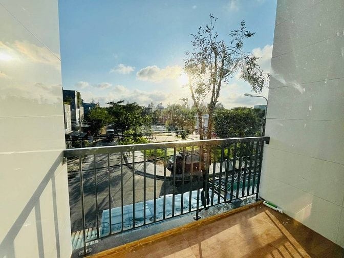 GIÁ RẺ_TOÀ CĂN HỘ 5 TẦNG VIEW CÔNG VIÊN LÀNG ĐẠI HỌC_14 PHÒNG_HƠN 50TR