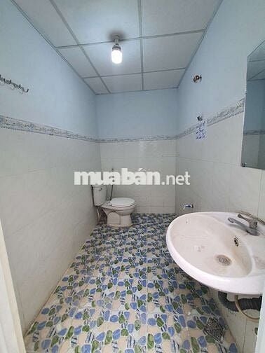 Mặt tiền Đường Chín 4x32 Trống Suốt Mới Ken