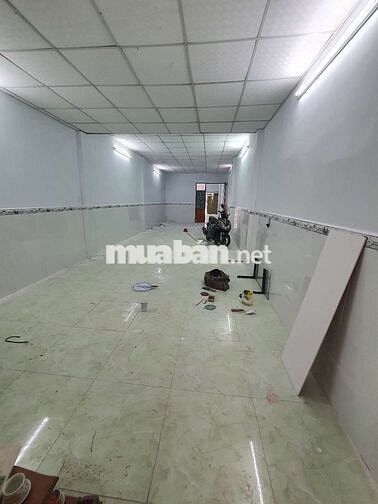 Mặt tiền Đường Chín 4x32 Trống Suốt Mới Ken