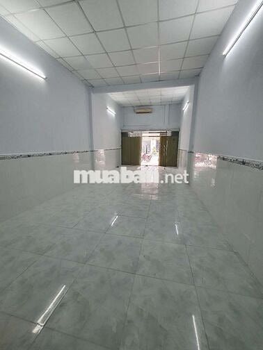 Mặt tiền Đường Chín 4x32 Trống Suốt Mới Ken