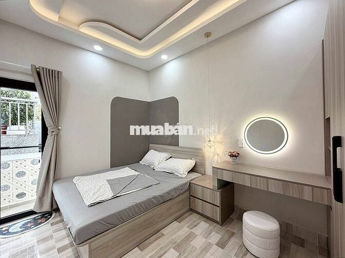 🔥NHÀ ĐẸP FULL NT - GẦN CHỢ BÀ CHIỂU -  3 PN - VÀI BƯỚC RA MẶT TIỀN🔥