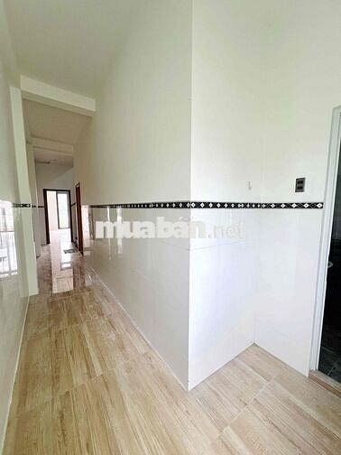 Nhà Trệt 2 Lầu Sân Thượng Khu Hồng Loan 5C