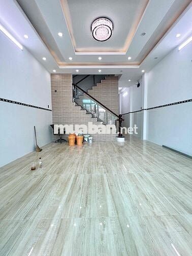 Nhà Trệt 2 Lầu Sân Thượng Khu Hồng Loan 5C