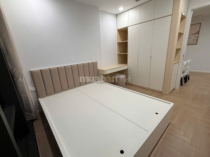 Chủ nhà cho thuê căn hộ tại 90 Đường Láng ( tòa The Ninety Complex)