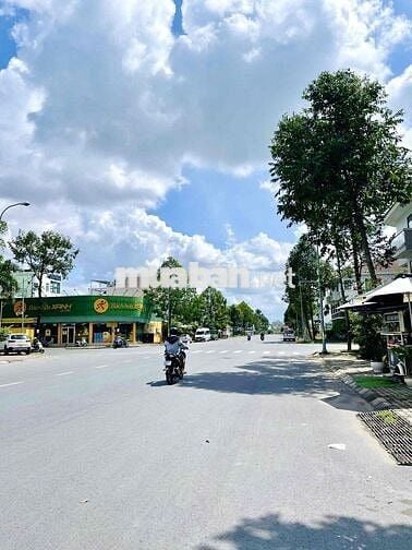 Nhà Trệt Lửng Mặt Tiền Trục Chính Khu Nam Long